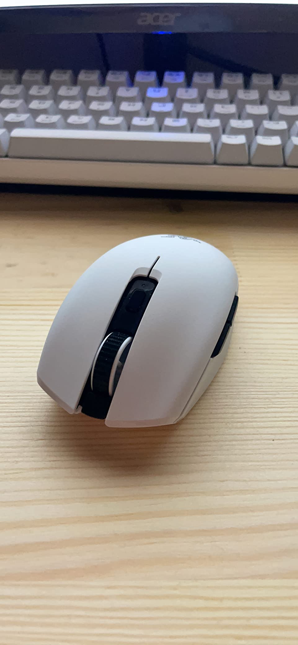 Bonne souris, coque un peu creuse