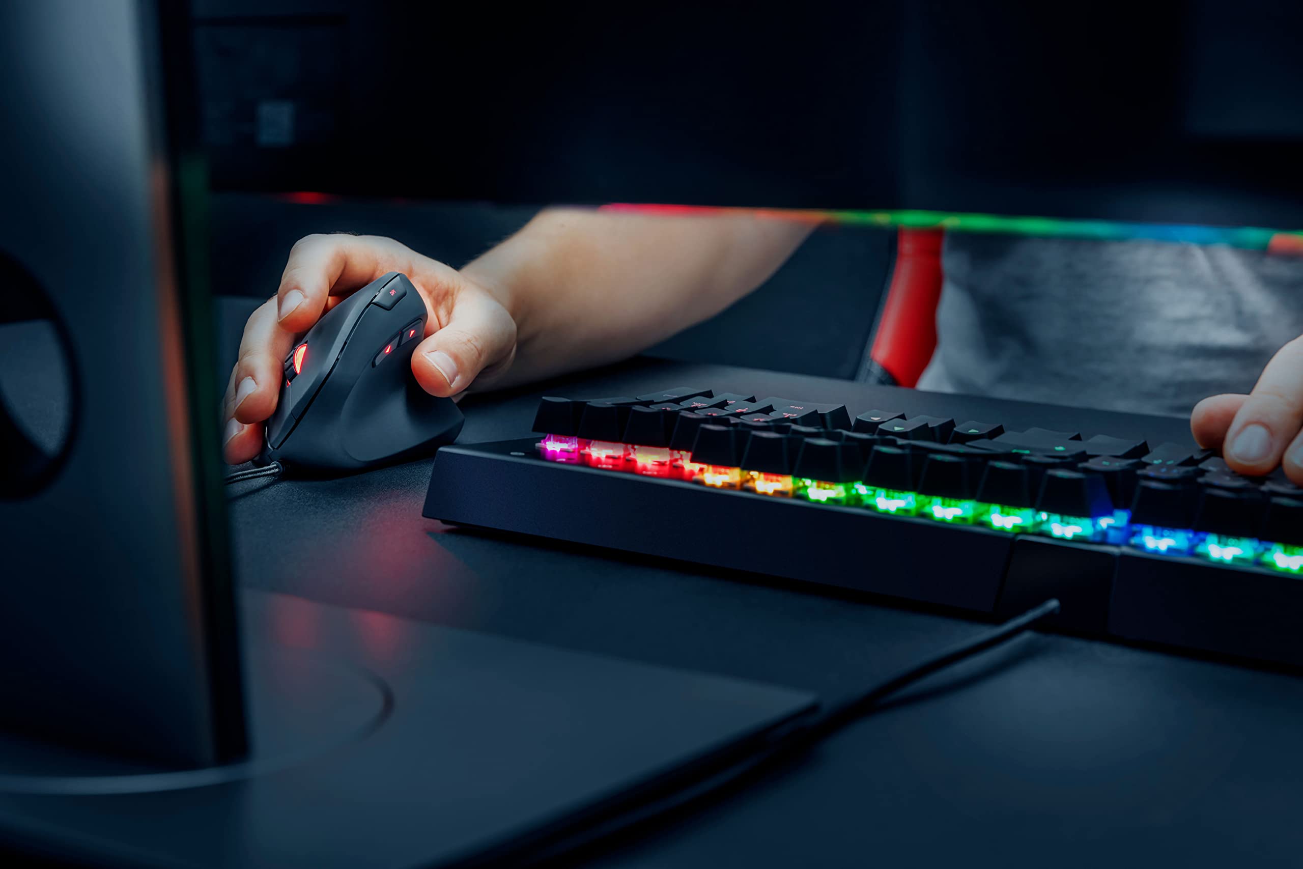 trust-gxt-144-rexx-souris-gaming-verticale-ergonomique-10-000-dpi-avec-6-boutons image 6