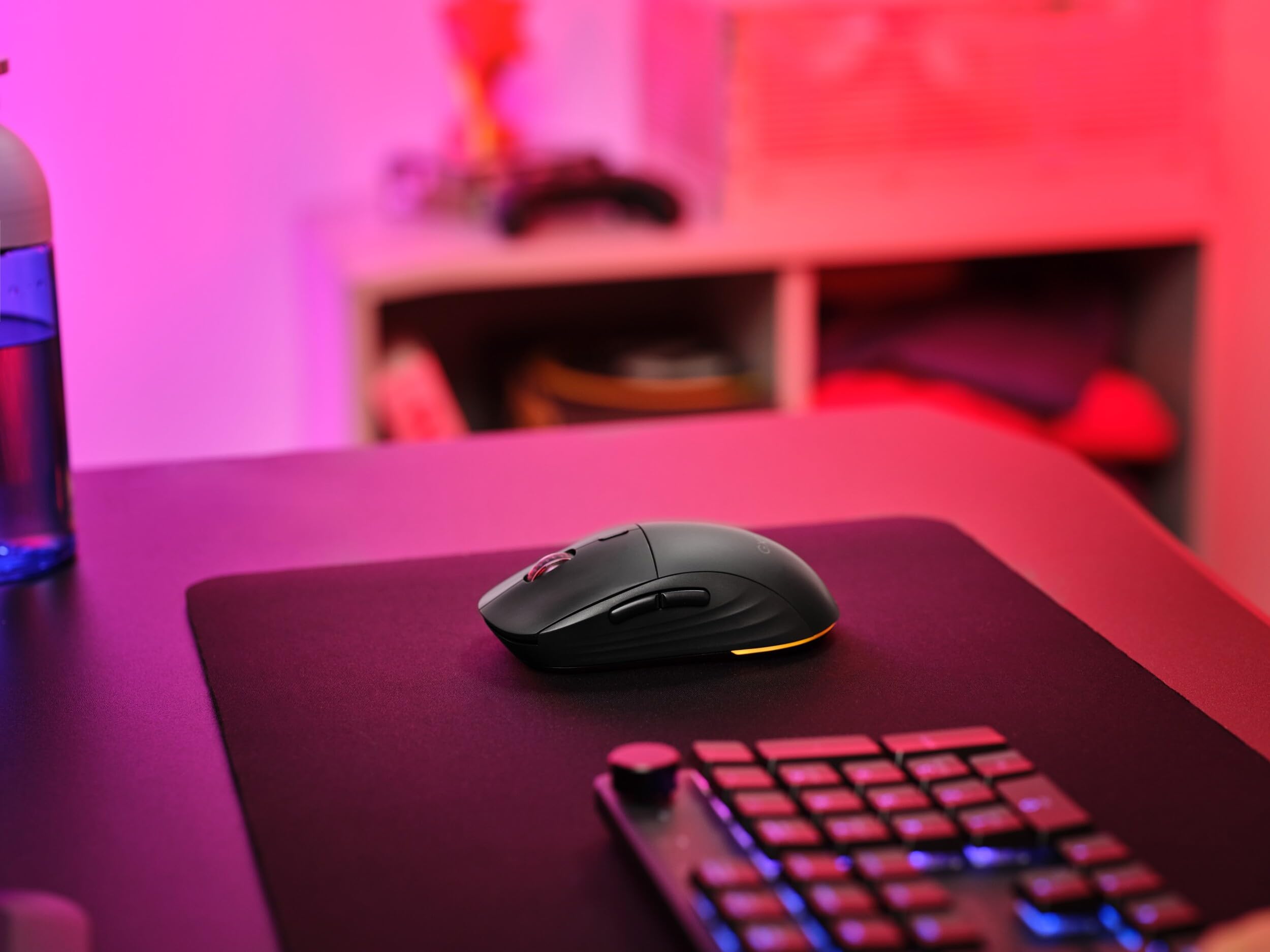 trust-gxt-928w-redex-souris-gaming-sans-fil-2-4-ghz-rechargeable-noire-capteur-2 image 8