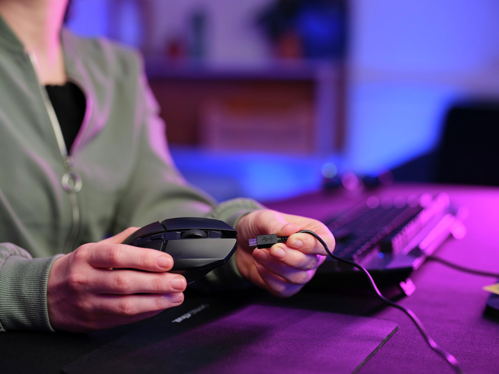 trust-gxt-1108-vylax-souris-gamer-sans-fil-rechargeable-80-h-d-autonomie-dpi-800 image 7