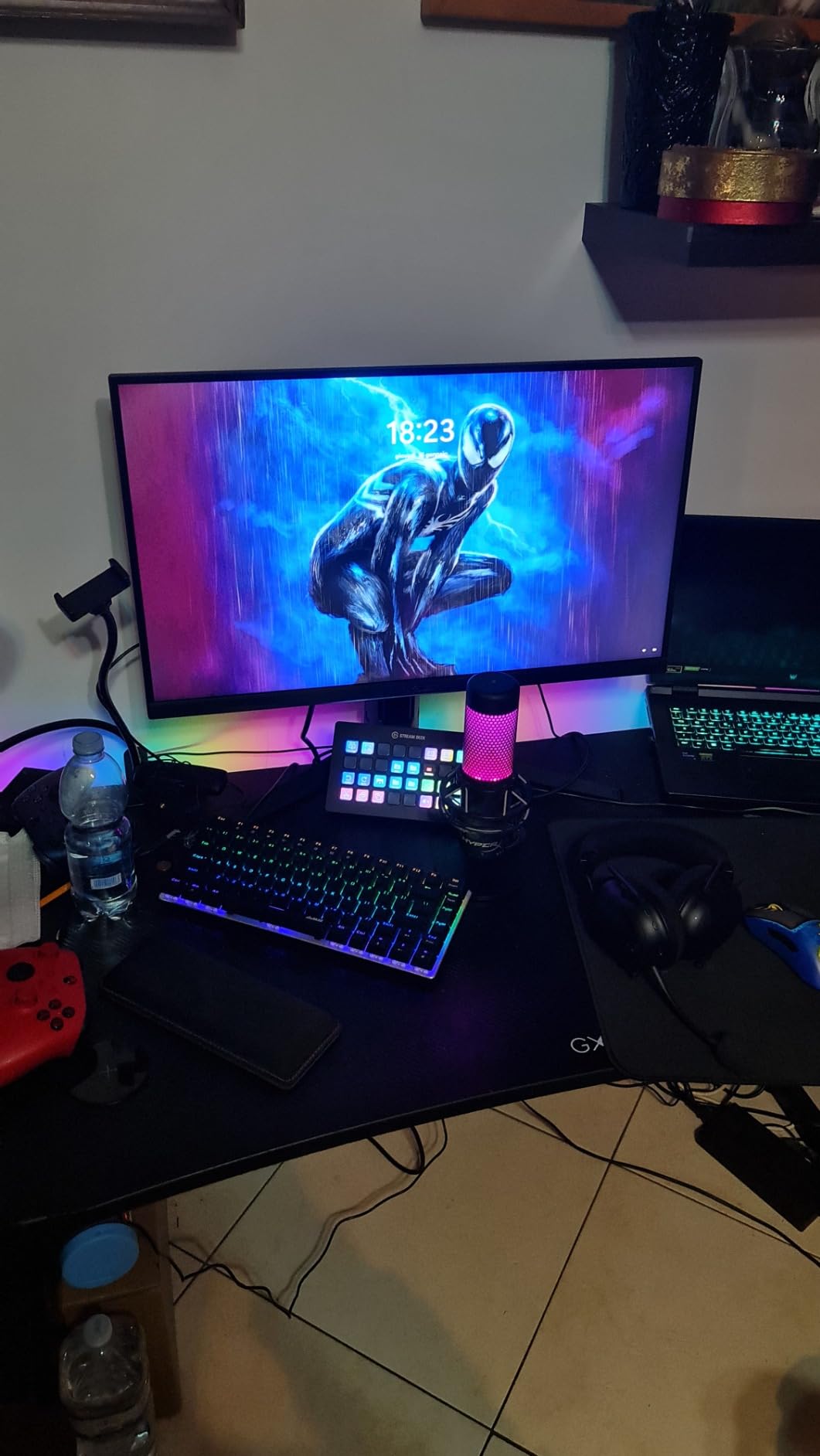 Très bon bureau gaming