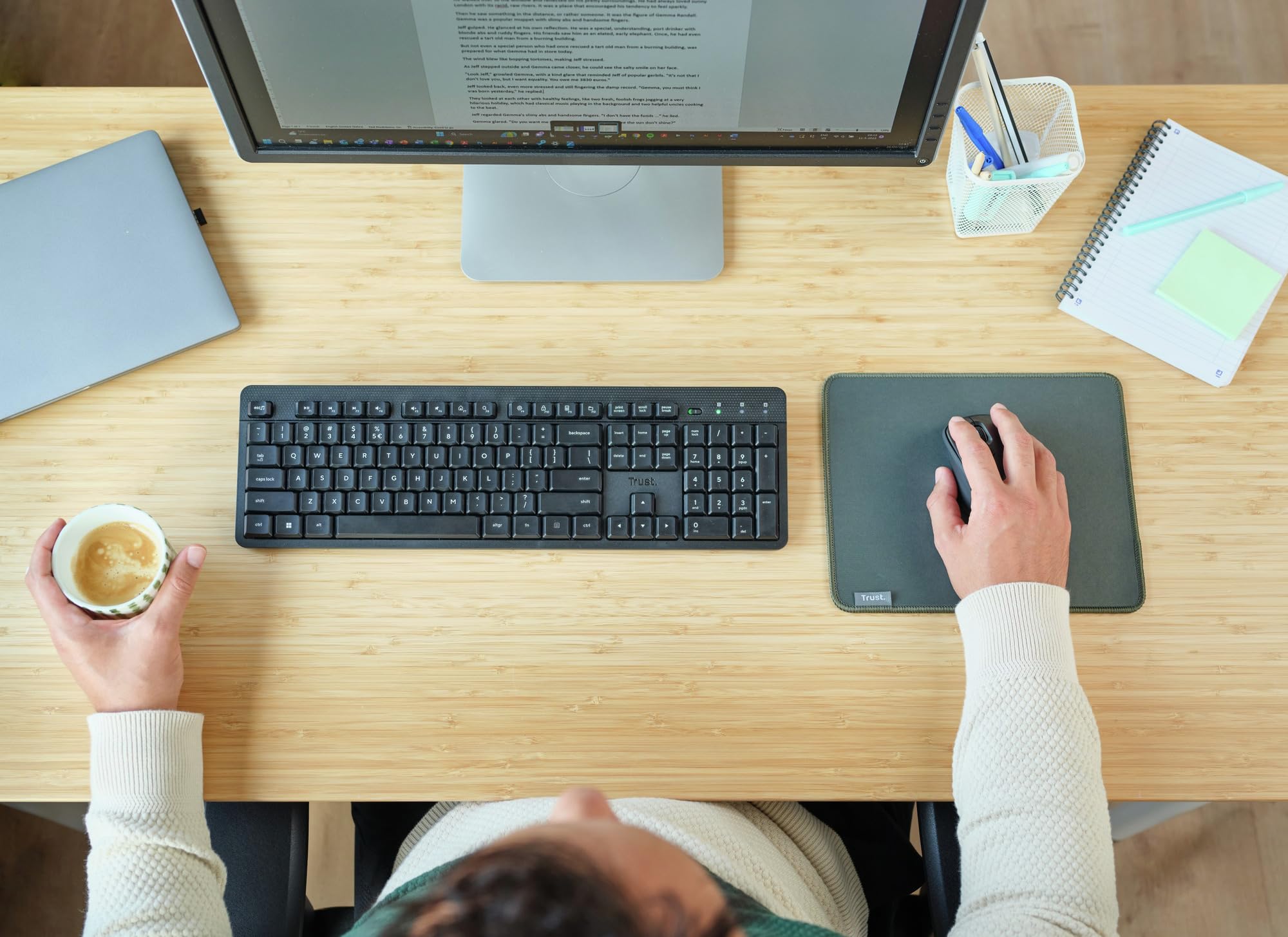 trust-ody-ii-clavier-sans-fil-azerty-silencieux-touches-plates-flottantes-r-sist image 8