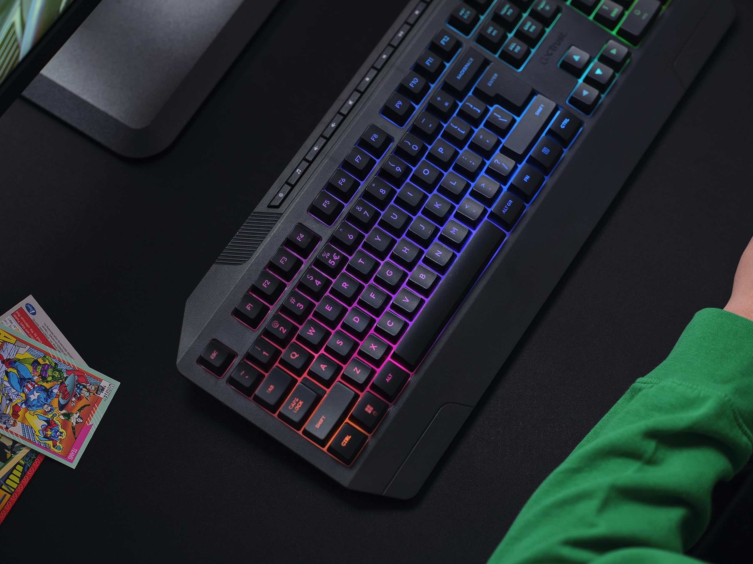 trust-gxt-836-evocx-clavier-gaming-azerty-filaire-rgb-membrane-silencieuse-78-pl image 7