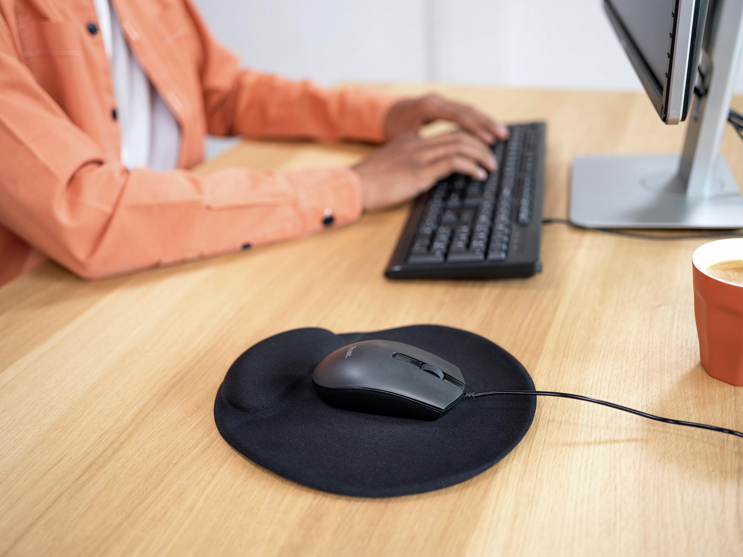 trust-basi-souris-filaire-usb-3-boutons-capteur-optique-1200-dpi-c-ble-160-cm-am image 7